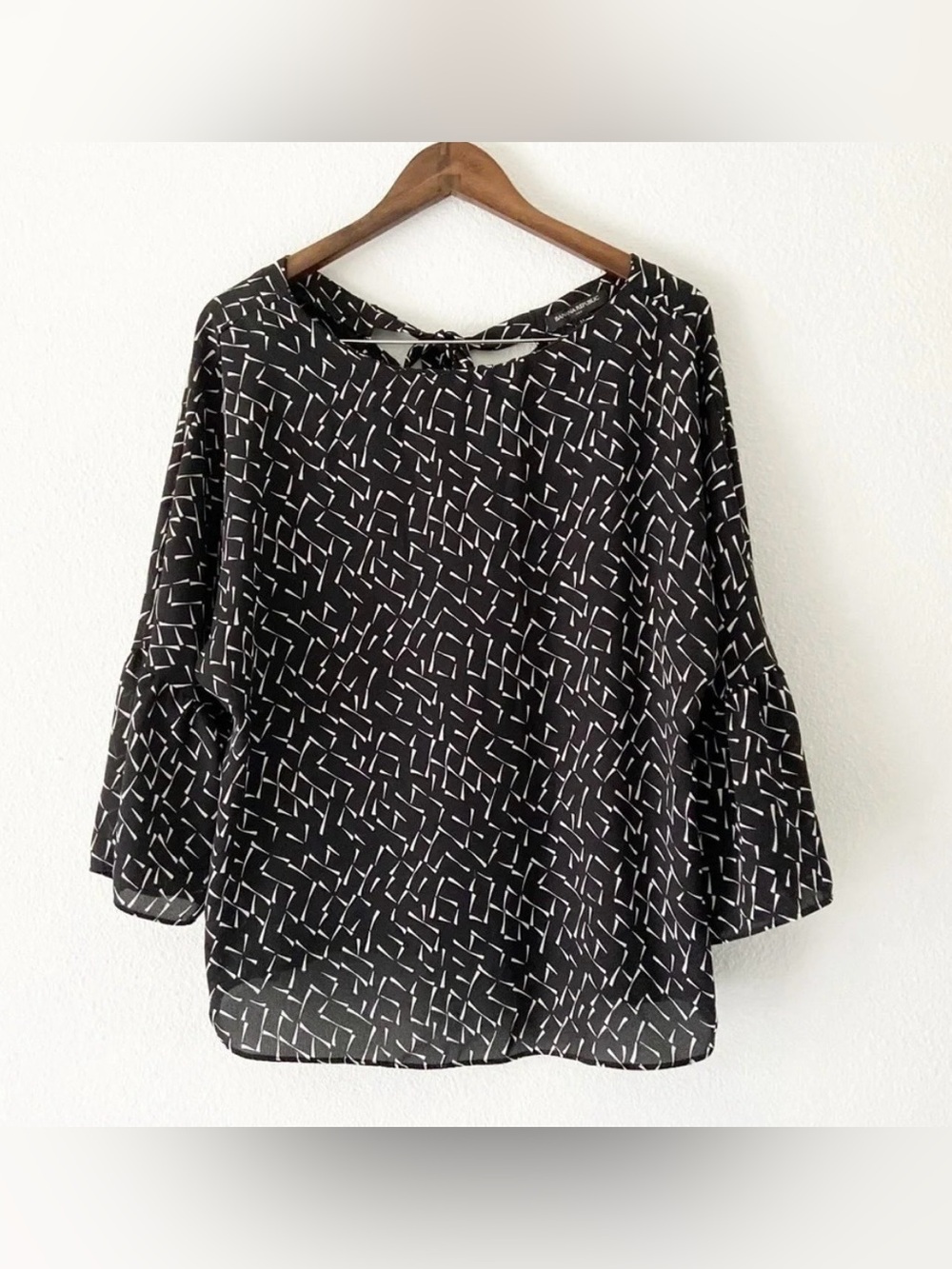Black Flare Bell Sleeve Blouse 3/4 Sleeve Top Size Medium Geometric Top